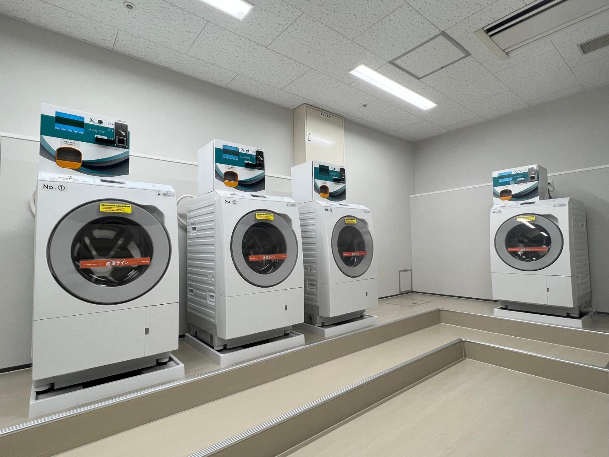 Hotel Associa Sizuoka Kültér fotó Commercial laundry